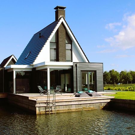 Peaceful Villa On The Water In Stavoren Exterior foto