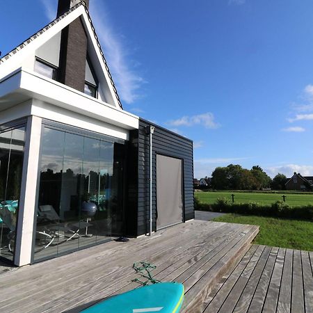 Peaceful Villa On The Water In Stavoren Exterior foto
